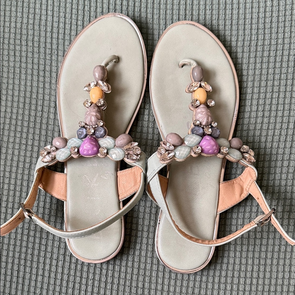 Beaded T-Strap Sandals in Pastel Pink and Light Gray